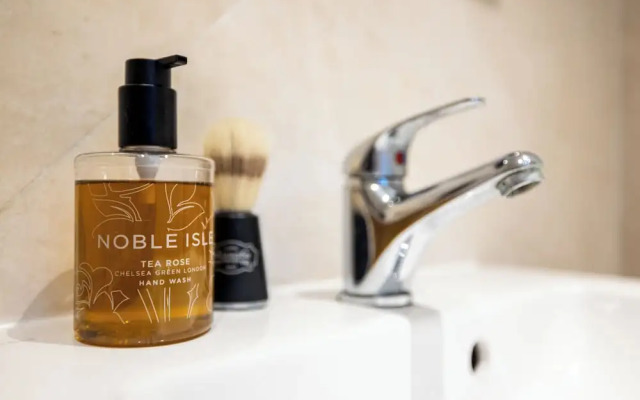 The Regency - Serviced Apartments