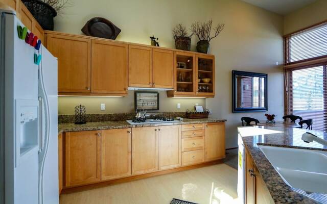 Snowcreek V #997 2 Bedroom Condo by RedAwning