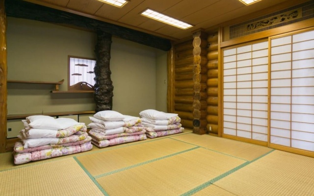 Resort Villa Nakadoma Inn Bettei – Guest Rooms – Onna
