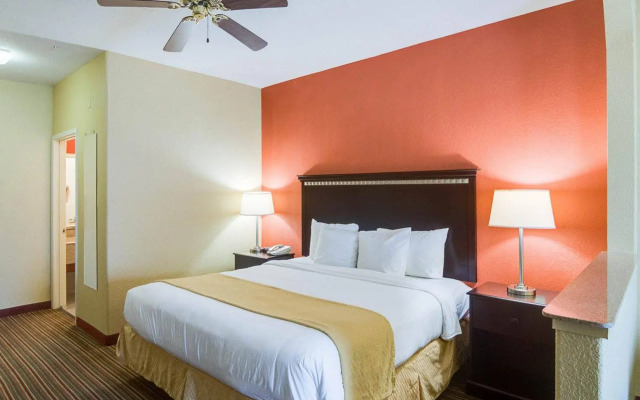 Quality Suites Houston North - Spring