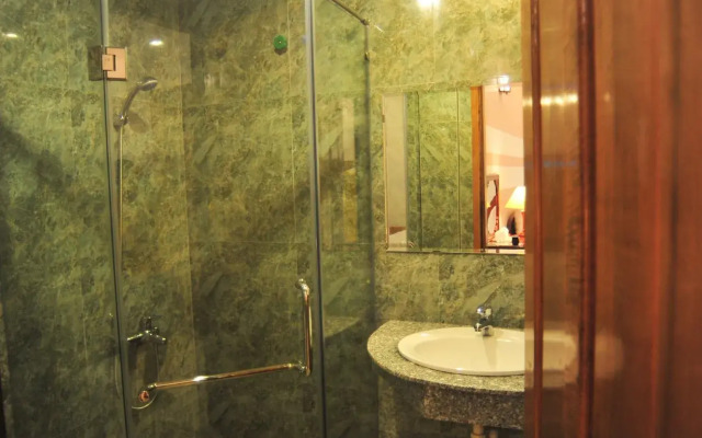 Hong Thien Ruby Hotel