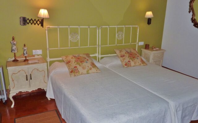 Leisure Meets Tranquility in Beautiful Villa Near Forest