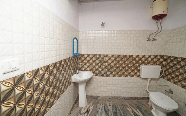 Hotel Mohan Palace by OYO Rooms