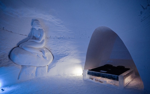 Lapland Hotels Snow Village