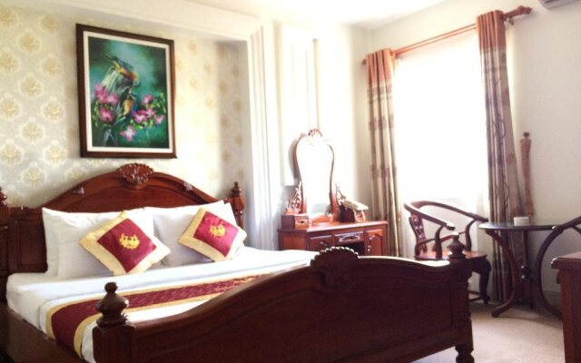 Hoang Quan Hotel