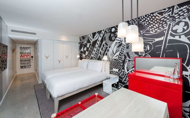 Radisson Red Cape Town