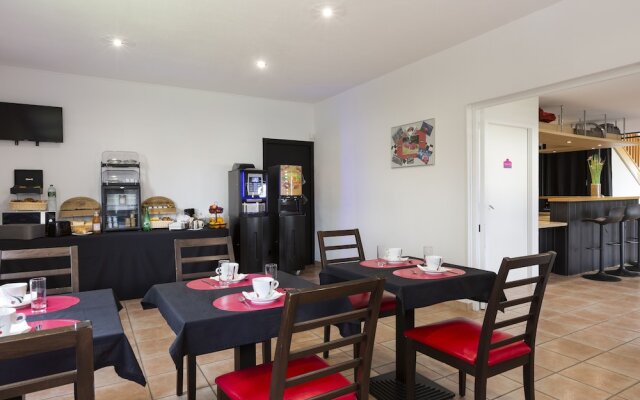 Enzo Hotels Chartres Mainvilliers By Kyriad Direct