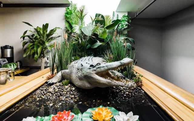 Hotel Crocodile & Crocodile Music Venue