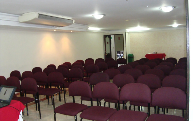 Hotel Plaza Versalles