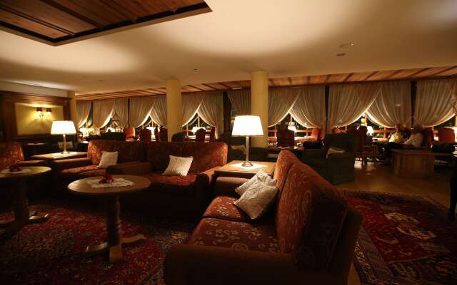 Alpen Suite Hotel