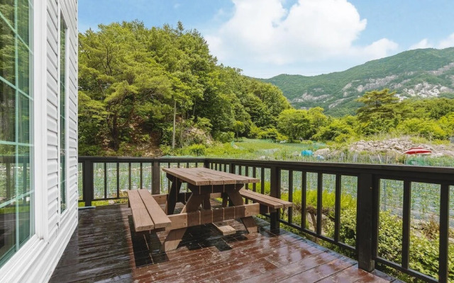 Pocheon Aleumdaun Pension