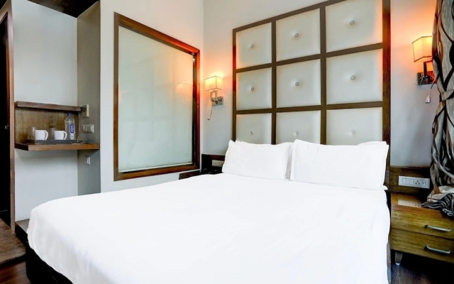 Stylish & Modern Stays at Palette River Front