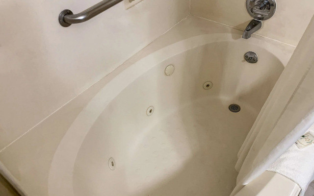 Quality Suites Houston NW Cy-Fair