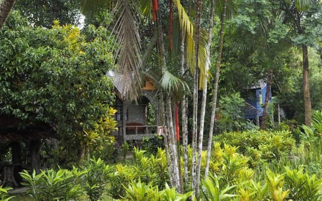 Tree Top River Huts