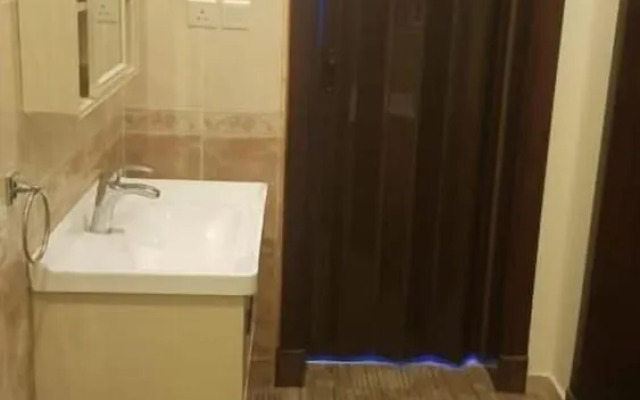 Arabian Palm Hotel