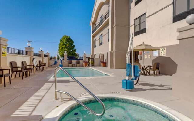 Comfort Suites La Porte - Baytown