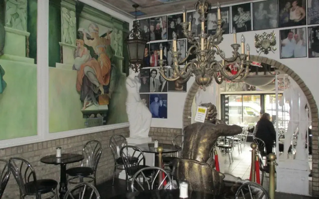 American Backpackers Hostel