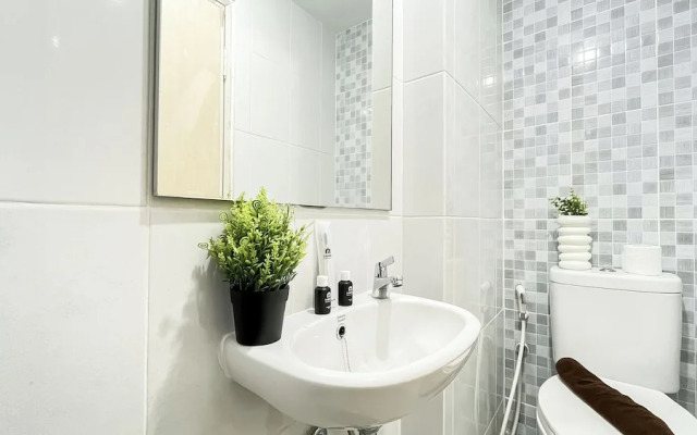 Soft Industrial Look Studio At Tokyo Riverside Pik 2 Apartment