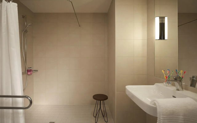 Moxy Glasgow Merchant City