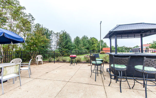 Comfort Inn & Suites Cleveland