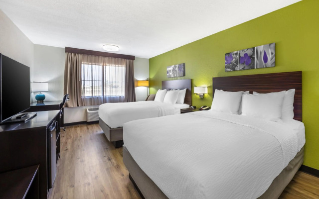 Sleep Inn & Suites Salina I-135