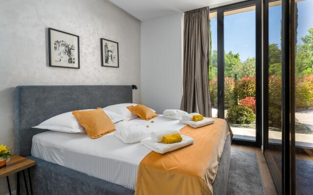 Piera in Brzac with 4 bedrooms and 4 bathrooms