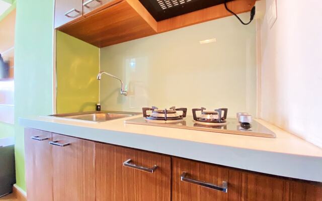 Modern Studio Room at Oxford Jatinangor Apartment