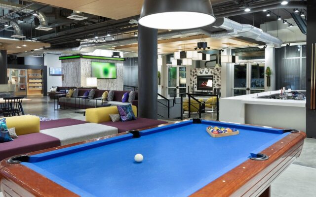 Aloft Jacksonville Airport