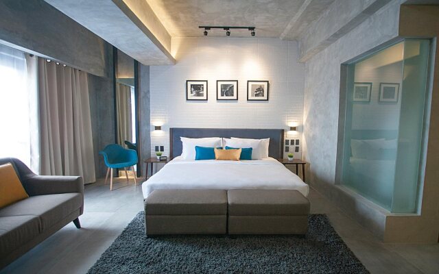 Upper Story Serviced Apartments