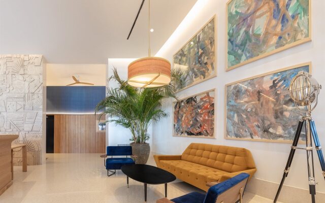 H10 Porto Poniente Hotel