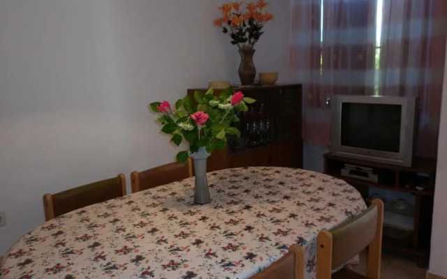 Tonia - Great Location & Afordable - A1