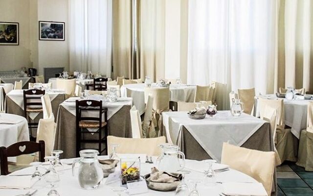 Stella Maris Beach Hotel