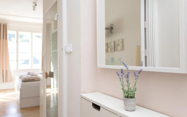 Cozy studio with parking near city center