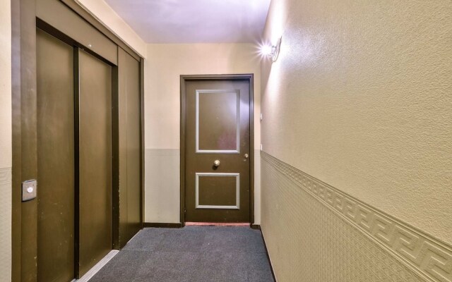 Nice 2 Room Apartment in Paris