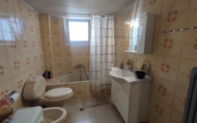 Apartment 110 sqm free parking