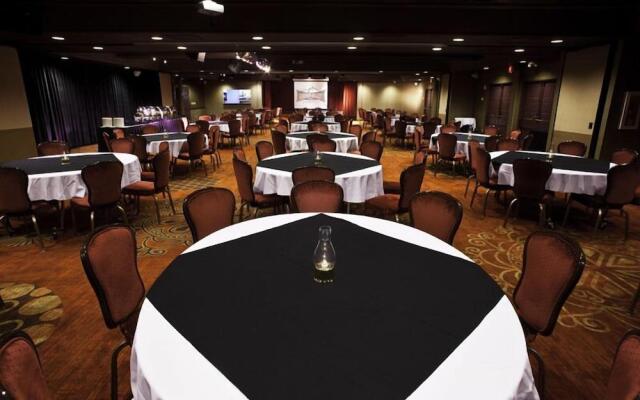 Carson Valley Motor Lodge & Suites