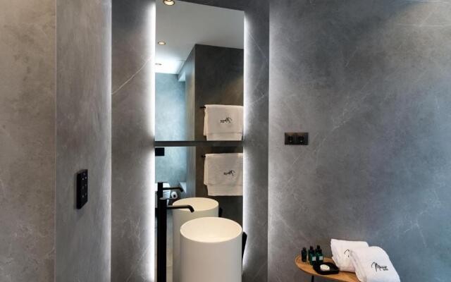 Mauro Suites
