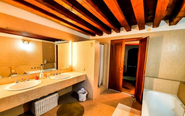 Villa Foscolo  Luxury Rooms & Apartments