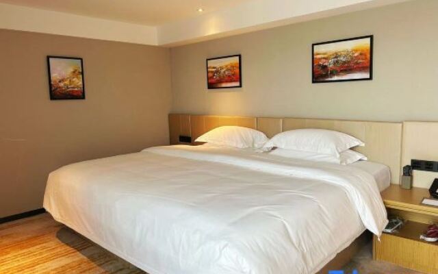 Wassim R Hotel