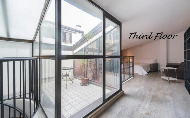 Heart Centre Milan Navigli 3 Levels Apartment