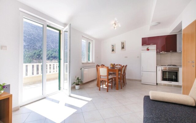 Nice Home in Podaspilje With Wifi and 2 Bedrooms