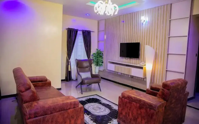 D.T Homes Luxury Apartment