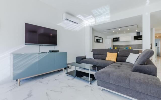 KIKILOUE 90m2 sur la Croisette avec terrasse & vue de rêve