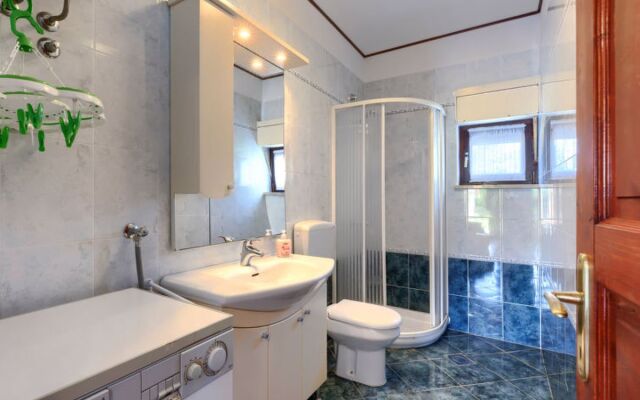 Apartment  Ana Vercana 16186