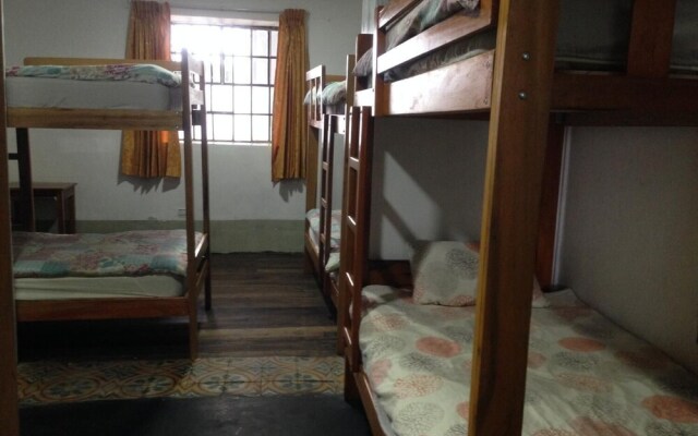 Chacha International - Hostel