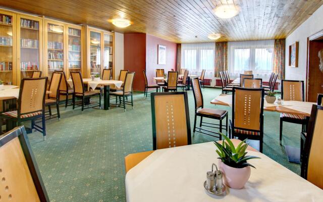 Chalet on Zettersfeld With Dolomite Views