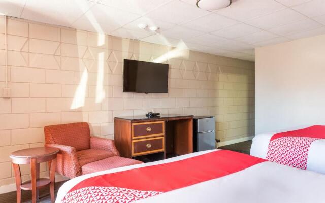 OYO Hotel Malden MA Broadway