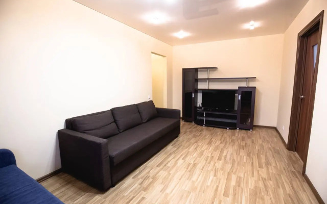 Michurina 15 Chetyrehkomnatnye apartamenty rjadom s KemGU