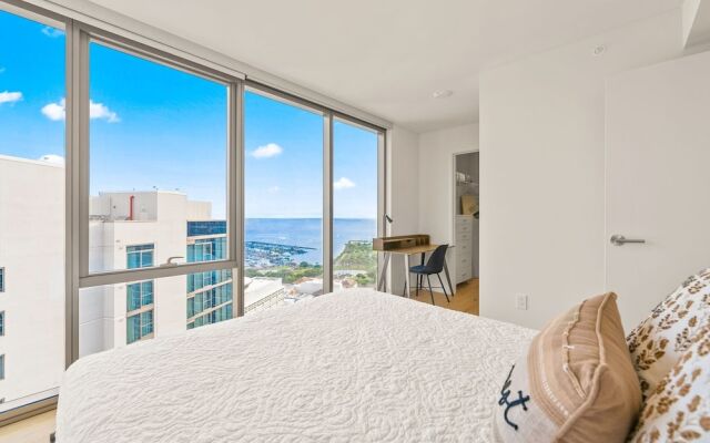 Sky Ala Moana 4209 2 Bedroom Condo by RedAwning