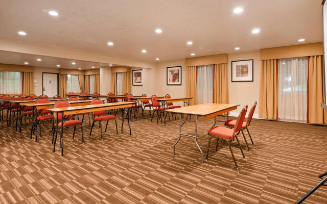 Best Western Plus Ontario Airport & Convention Center